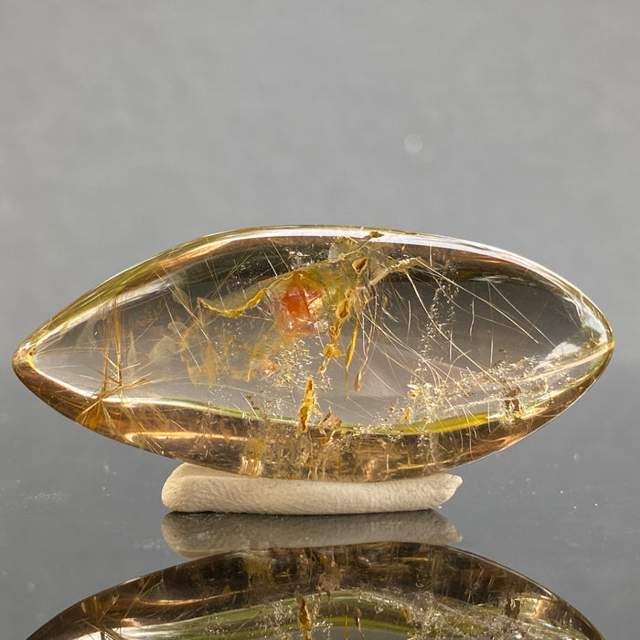 15.5g 4.9x2.2x1.2cm Clear Rutilated Quartz from China