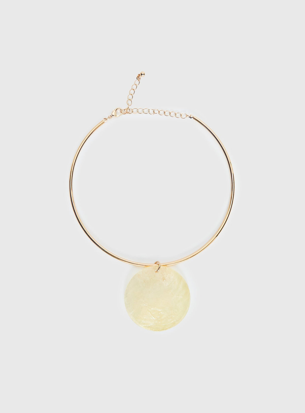 Kinzee Shell Pendant Necklace Butter / Gold