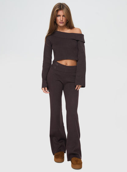 Sina Off The Shoulder Top Chocolate