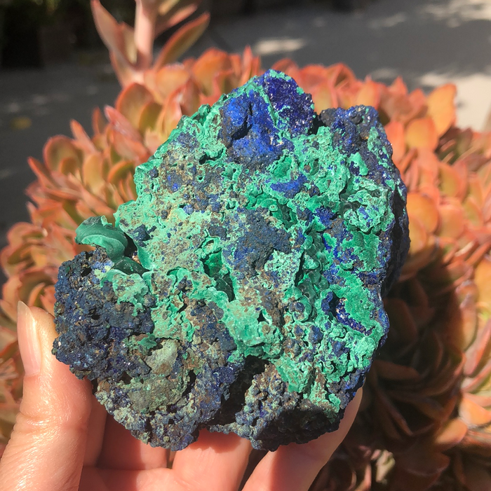 442g 10x8x6cm Rare Azurite from Laos
