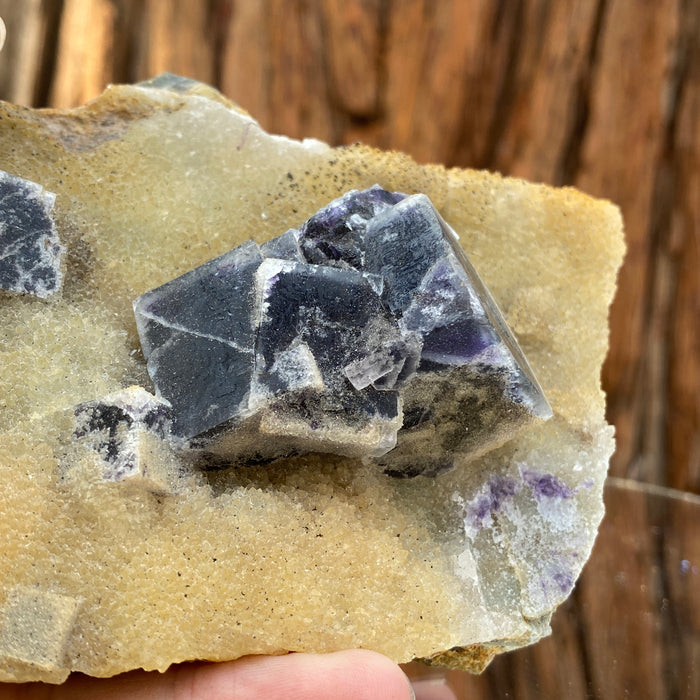 615g 18x15x6cm Purple Fluorite from China