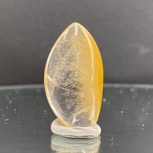 9g 3.6x2.2x1cm Clear Rutilated Quartz from China