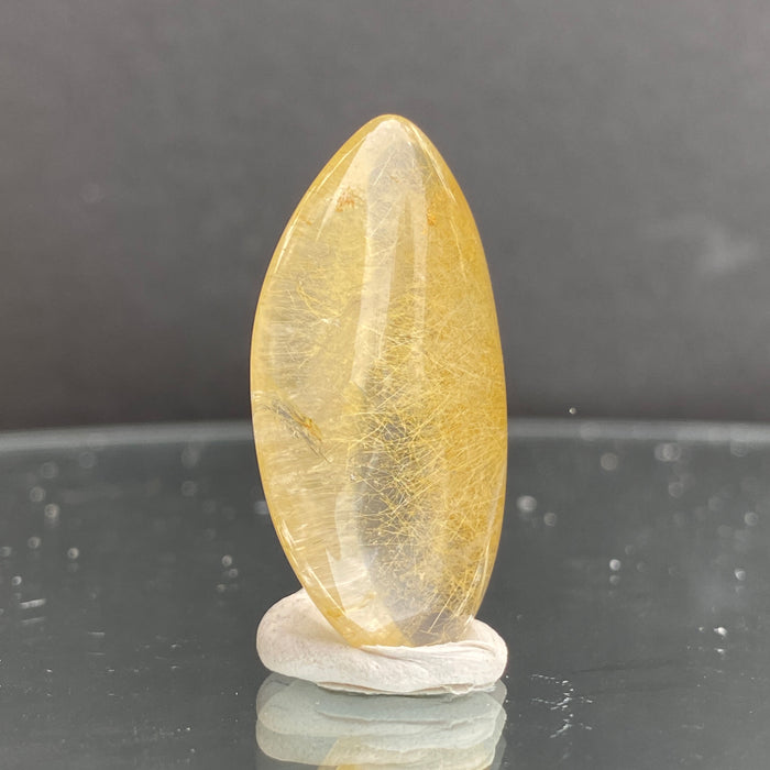 9g 3.6x2.2x1cm Clear Rutilated Quartz from China