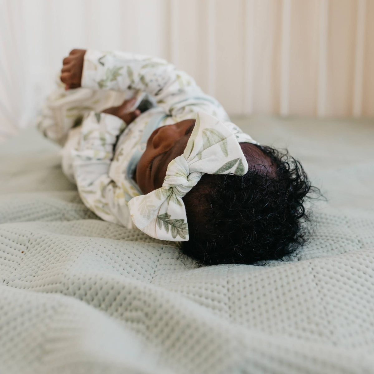 Newborn Knotted Gown - Rex