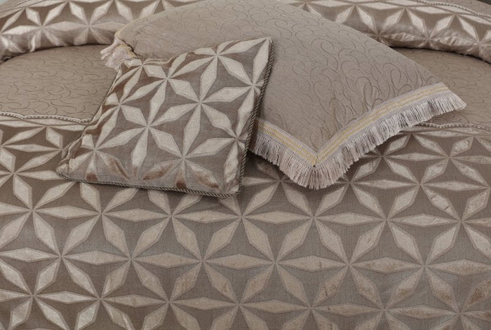 Heavy Palachi Bed Sheet Set 4 Pcs Design 554 - Nishat Creative Store