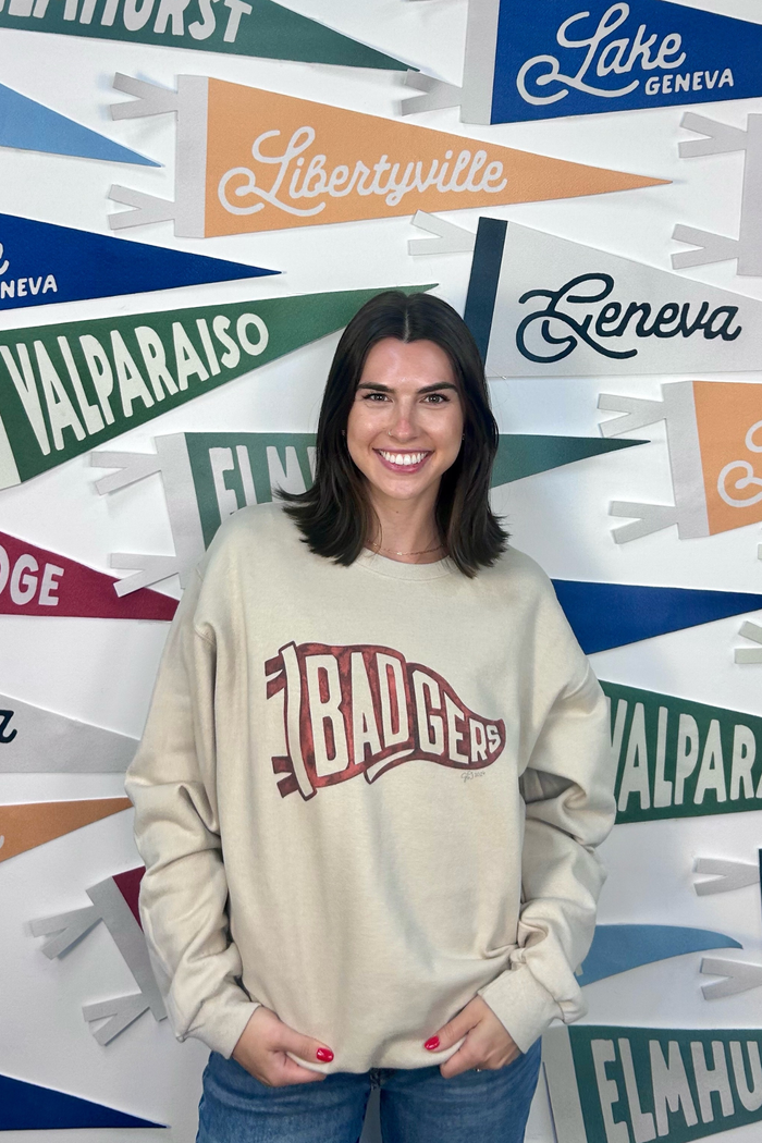 Pennant Crewneck/Badgers