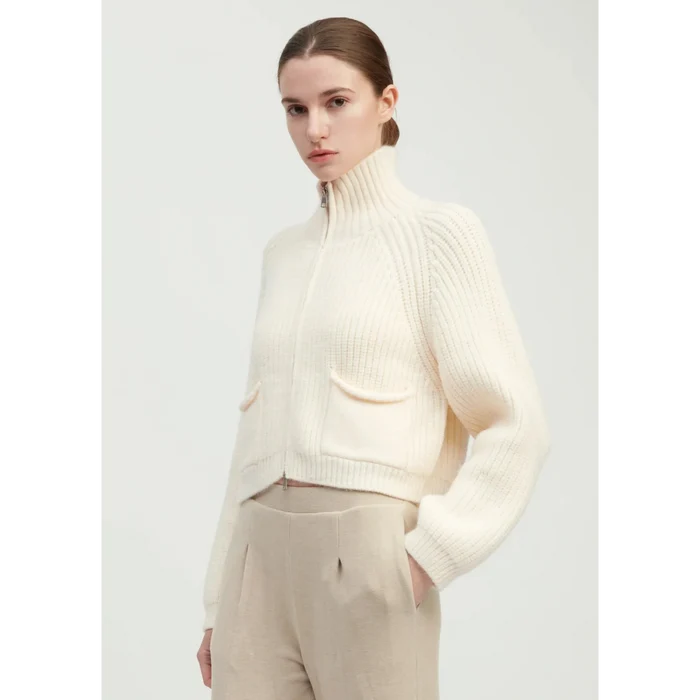 Pocket Detailed Crop Knit Jacket