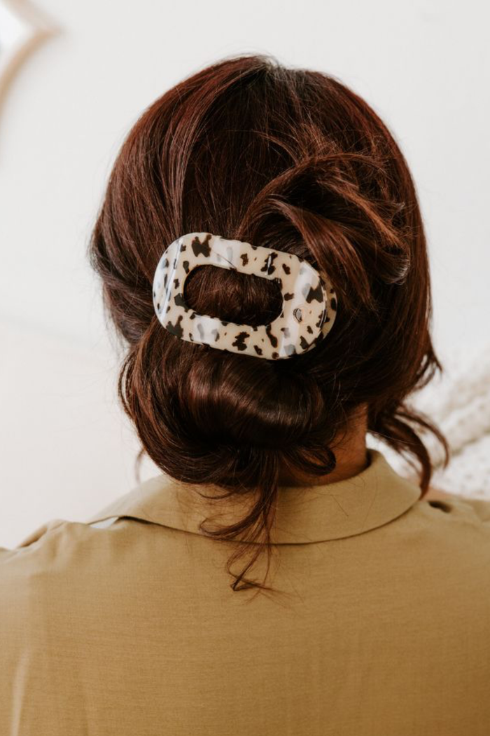 Tortoise Round Flat Hair Clip, Medium